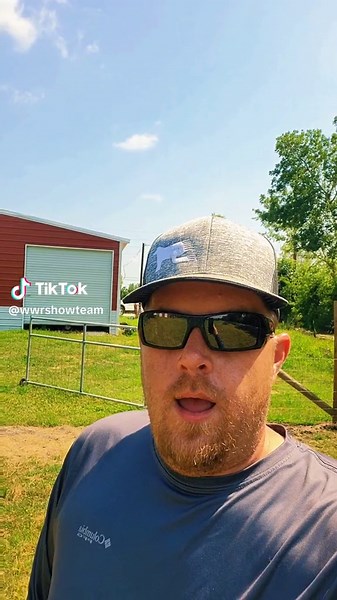 Our most requested topic is here! Show cattle Lice and Ringworm treatment 👊🏽 #HereWeGo #HeyYall #ForYou #fyp #wwrshowteam #tutorial #tip #trick #showanimals #ShowSteer #showheifer #ShowCattle #ffa #showpig #4h #agteacher #showgoat #showlambs #ViralToday