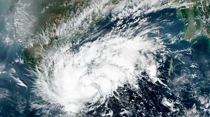 'Severe' Cyclone Nivar makes landfall; heavy rainfall in Chennai, TN