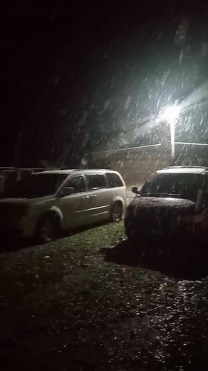 Snowing in Bladenboro NC big flakes. | Donnie Lee Sr.