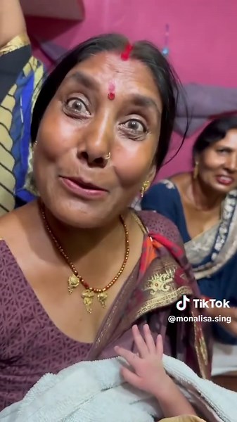 فيديوهات أنشأها Monalisa sing (@monalisa.sing) باستخدام original sound - Monalisa sing
