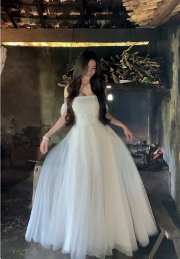 Với giá 4xx, 5xx thì đây là chiếc váy bồng và xoè nhất mình từng có #loris #lorisfashiondesign #TUyn #xuhuong