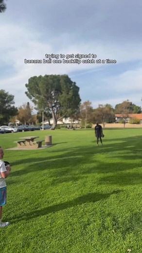 🍌 One Backflip Catch at a Time 🤸‍♂️ Big goals start with small steps — or in this case… one backflip catch at a time! Every rep is a chance to level up the show, sharpen the fundamentals, and bring a little more flair to the field. The dream? 👉 Join the Savannah Bananas and make baseball fun again. Stay consistent. Stay creative. Keep catching those dreams (and the ball 😉). 💛 #GoBananas #SavannahBananas #BananaBall #BaseballFun #TrickCatches #PlayerDevelopment #OneRepAtATime #BaseballLife# 