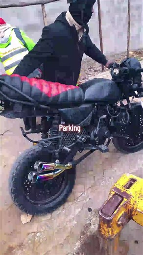 Exploring the Benefits of Fiber Seat Covers for Motorcycles