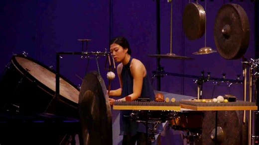 热拉德·埃克特(Gerald Eckert) 或非(Nor)，为打击乐独奏 (2008)