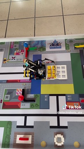 WRO 2026 Senior Idea: Pybricks & LEGO Spike Prime Robotics