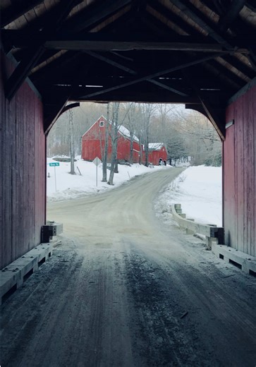 Snowy sunrise over the Green River Covered Bridge in Guilford,Vt. #vermont #coveredbridg #newengland #winter #snowdays @visitvt