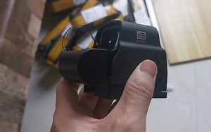 无修饰展示真正国产全息EOTECH，效果和军用一样，这就是国产力量