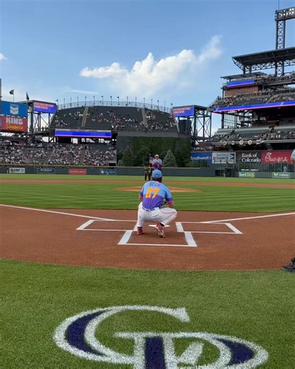 Bo Nix did a lot better with his first pitch than Malik Willis: