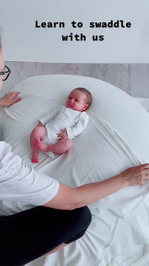 Come learn to swaddle with us #babystore #howtoswaddle #babyswaddle #babylove #babyfever #cutebaby #swaddlingbaby #swaddlechallenge