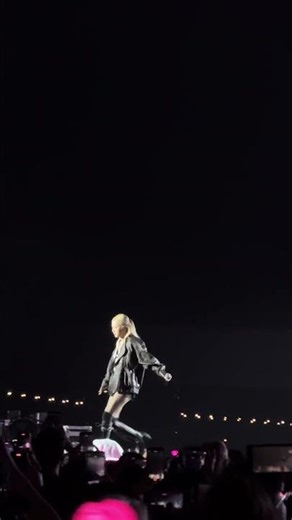 ROSIE朴彩英现场直拍