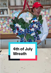 4th of July wreath DIY: patriotic garage-sale makeover