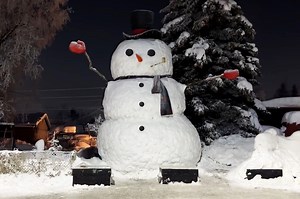 Snowzilla the 20-foot-tall snowman returns to Anchorage, Alaska