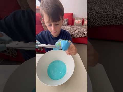 I Cut Open a Goo Jit Zu – Crazy Experiment!