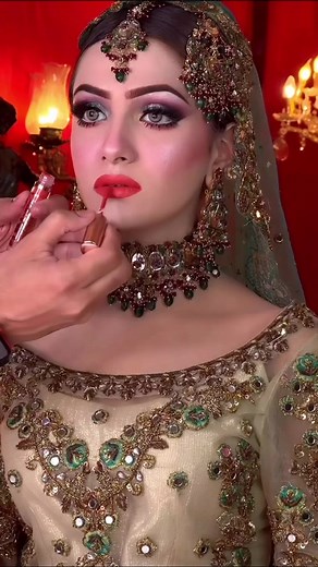 Kashee’s makeup tutorial 💕😍#kashees_cosmetics #kasheesbridalbotique #kasheesjewellery