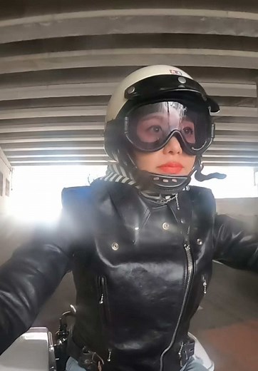 Explore the Harley Davidson Road King Special