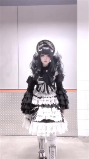 #crossdress #lolita #egl #manastarrr #alt ~ don't mind this ~ gothic lolita lolita fashion egl fashion goth gothic fashion alt alternative alt girl jfashion harajuku j-fashion ロリータ ロリータファション victorian goth lace monster black and white hime lolita