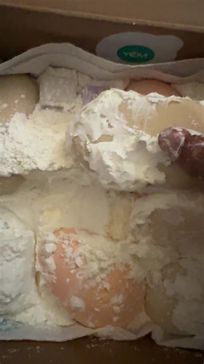 Shoe Box .. yardley & caress are super strong.. i let it scent too long, but its good 😋 #asmr #squeaky #fyp #xybca #scentedstarch