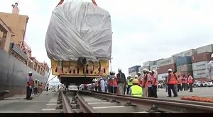Train locomotives for SGR arrive at the port of Mombasa | Discover World