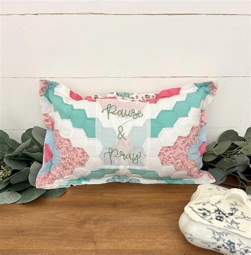 Vintage Antique Quilt Farmhouse Embroidered Patchwork Pillow Pause and Pray - Etsy