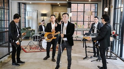 Chord Gitar dan Lirik Sandiwara Cinta - Repvblik: Jujurlah Sayang, Aku Tak Mengapa - Tribunnews.com