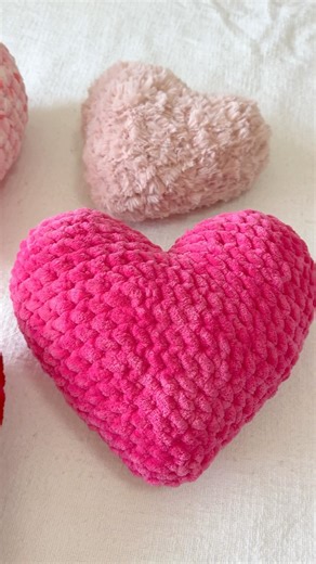 free giant heart pattern 💗 #crochet