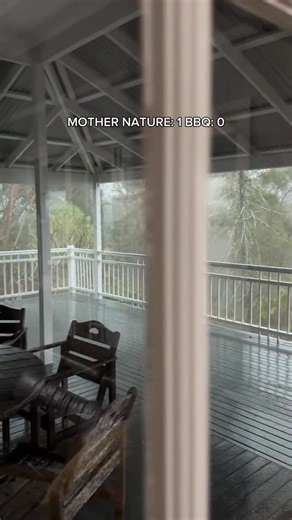 Checked the radar. 100% chance of BBQ relocation... Huge hail up to 5 cm and wind gusts reaching 96 km/h have been recorded across south-east QLD. 📍Ashgrove, Brisbane Share your moments by tagging @brisbane | Brisbane