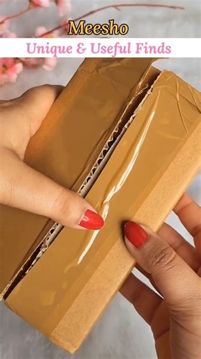 Katyayani on Instagram: "Comment for the link 💕 🔗 . . . [Key chain,Sensor led light, Light Keychain, Affordable, Wardrobe Essentials] . . . #meesho #meeshohaul #keychain #reels #trendingreels"