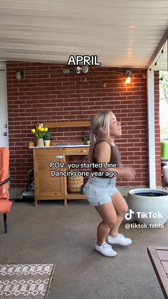 Wow, what a year it’s been! I started line dancing in April of 2023 and immediately fell in love with it the second my boots hit the dance floor! (But actually I wore tennis shoes the first time I went cause I was scared to be “too country”) I feel so incredibly grateful for the passion I have found in this sport, the friends I’ve made, and the immense joy it has brought and continues to bring me 🥹 I truly do not feel like the same person I was a year ago. I have grown and changed so much! Not 