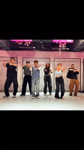 Marina Gretta on Instagram: "So beautiful I love it❤️ 🧠: @shazebsheikh 🏠: @dance.inn.bangalore 🎵: @talwiinder #explorepage #fypシ #explore #cozitsmarina #dance #shazebsheikhchoreography #sync"