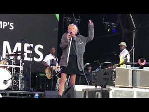 Transvision Vamp’s Wendy James - I Want Your Love - Live - 2018