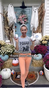 MUMMY FRONT DOOR HACK this is the cutest Halloween idea for your front door!! So easy to do | At Home With Shannon