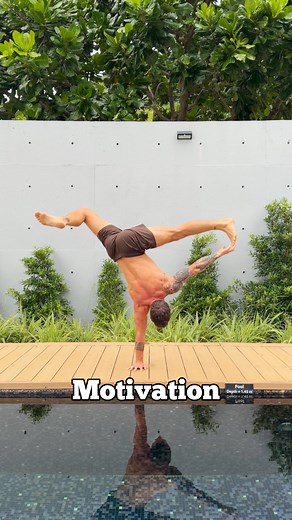 Comment “move” and I show you how to train with me anywhere, anytime! 🔥 My training app is made for every level — from complete beginners to more advanced athletes. You’ll find more than a thousand exercises packed into full workouts, programs, and educational videos. Plus, you get access to the community chat and new content uploaded every month ✅ Since more than 90% of the workouts are bodyweight only, you can download your favorite sessions and train wherever you are in the world 💪🏼 Downlo