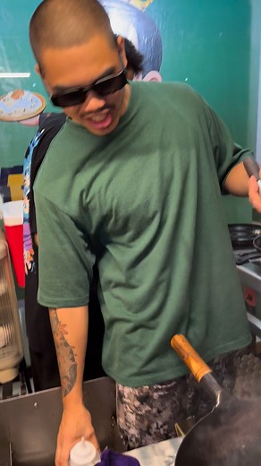 828K views · 5.4K reactions | Overload kimchi fried rice #EmperorFriedRice #number1 | Emperor Fried Rice | Facebook