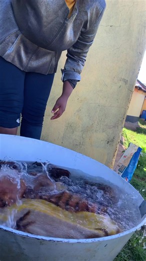 Let me wash iingubo zabantwana