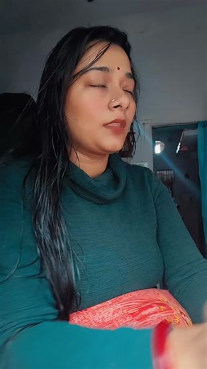 Prachi Solanki on Instagram: "😅"