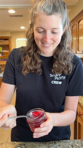 Muscadine jelly time! Hope y'all enjoy the recipe! | Anna The Archer