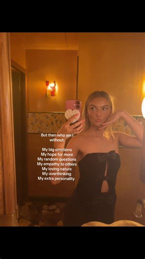 lydia.sikorskix (@lydia.sikorskix)’s videos with original sound - laya