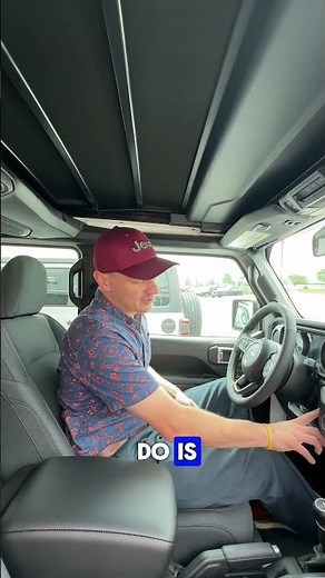 Our favorite Jeep Hack?? The Jeep Sky One-Touch Power Top! 👏