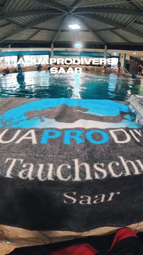 Dive4Life – Mission erfüllt! 🐙💦 Gestern ging’s endlich wieder in den Tauchturm – und was für ein Tag das war! 🤩 Perfekte Bedingungen, mega Stimmung und natürlich jede Menge Spaß unter Wasser! 💙 Unsere Tauchschüler haben richtig abgeliefert ✅ Neue Skills gelernt, Sicherheit gestärkt. 😎👌 Tauchen ist einfach mehr als ein Sport – es ist ein Gefühl, ein Team, ein Abenteuer, das verbindet! 🌊🤝 Wir freuen uns jetzt schon auf die nächsten gemeinsamen Tiefenmomente! Aquaprodivers Saar – Let’s dive