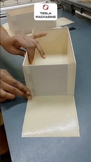 Watch How White Luxury Boxes Are Made #shorts #art #craft #boxmaking #rigid #white #luxury