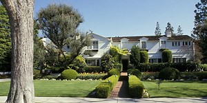 There's a Good Reason Why Lucille Ball Allegedly Haunts Her Old Home