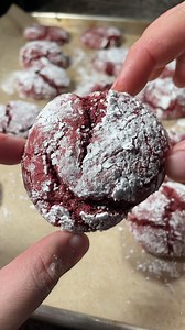 @groovyfoodiess link in bio https://tasty.co/recipe/red-velvet-crinkle-cookies | Tasty UK