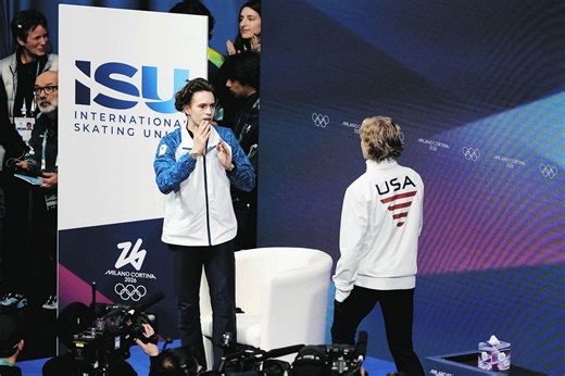 ◆「伝説的な振る舞い」マリニン、握手と抱擁で”王者の品格”【写真複数枚】