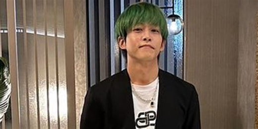 松坂桃李、緑髪で雰囲気ガラリ「キセキ」時代との比較に「どっちも好き」の声 - モデルプレス