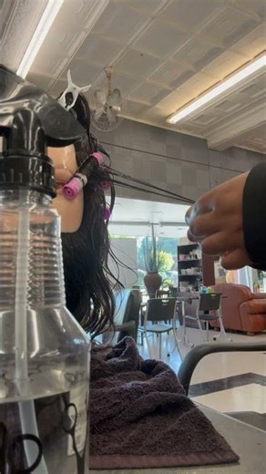 How to do spiral roller set