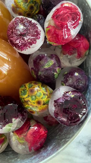 DIY Flower Ice Balls Tutorial for Your Fall Party