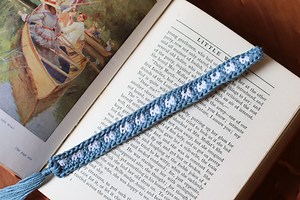 Easy Stripes Bookmark Crochet Pattern | Rich Textures Crochet