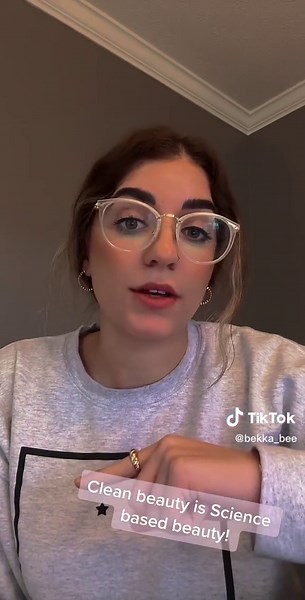 Understanding Prostaglandins in Eyelash Growth Serums