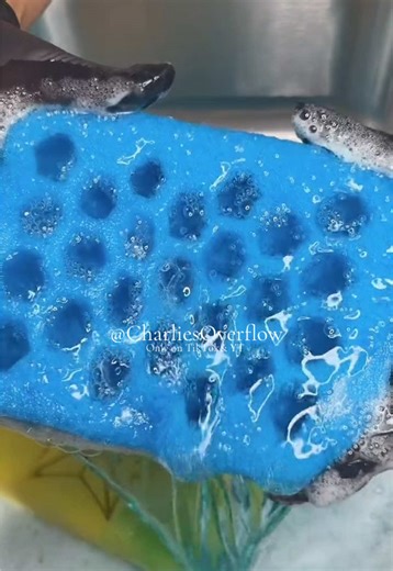 Idk these past few days have been a wave of many different emotions. I may put cleantok on hold (maybe) for the moment. Outside is a scary place right now. It feels like taking a risk to leave the house. This is all so very triggering & feels like 2020 again yet slightly different! Knowing a YT woman’s life was taken was a shocker for obvious reasons. They’ve already been taking it to far & to know a total of 59 ICE investigations have been opened with absolutely ZERO indictments doesn’t ease a 