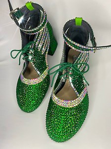 16K views · 249 reactions | Sapatinho de cristais ✨ #tutorial #saojoao #sapatinhodeluxo #adereço | Ruby Matte | Facebook